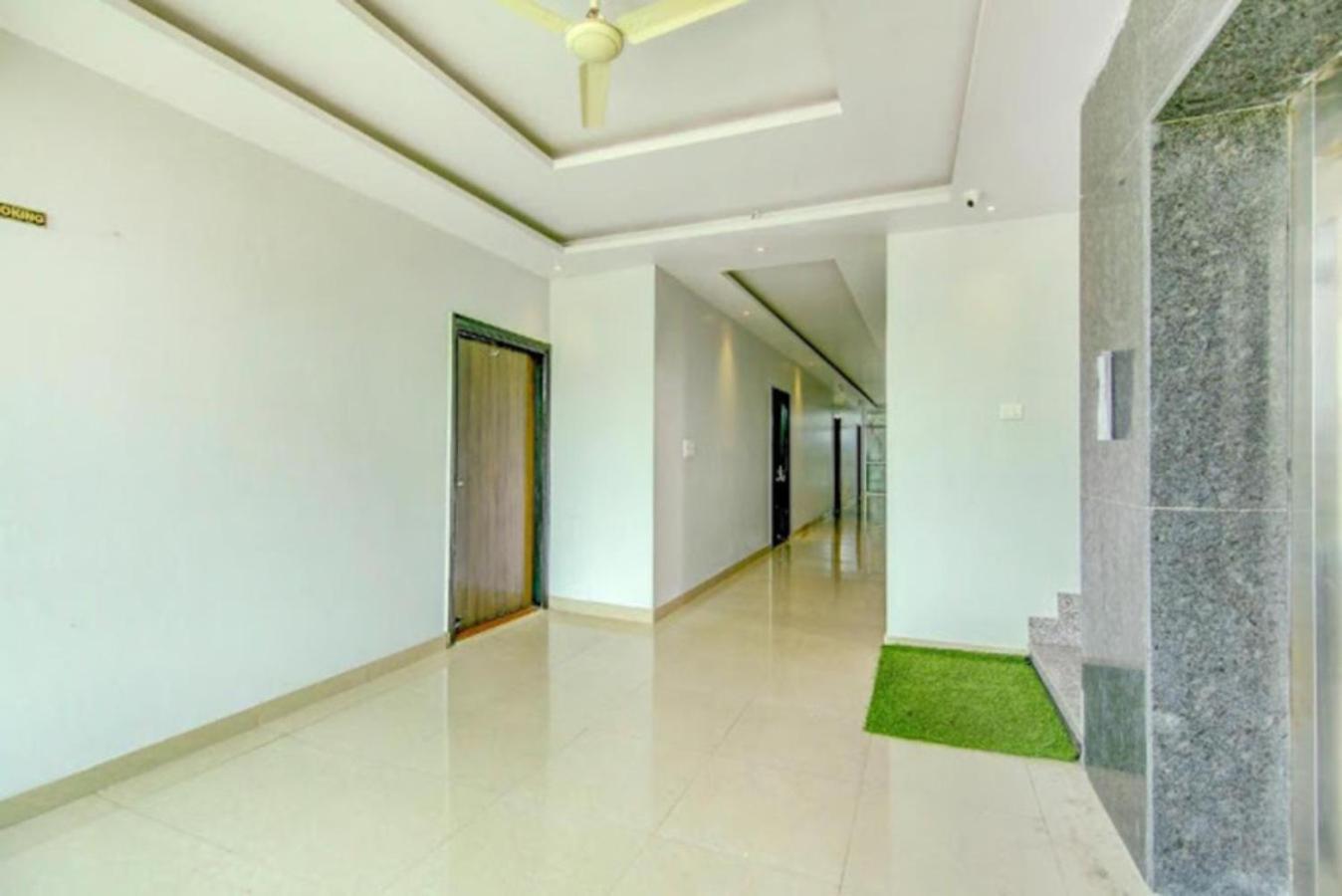 Hotel Gayatri Palace Лакхнау Екстер'єр фото
